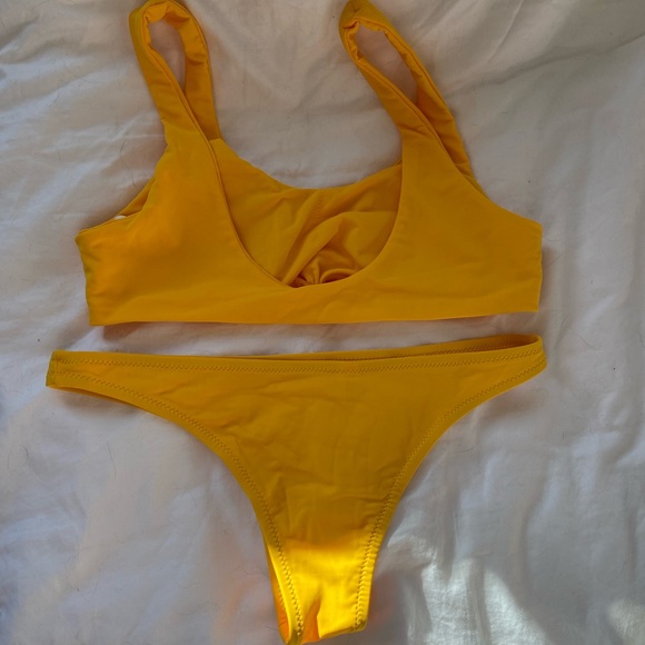 SHEIN yellow bikini set - Picture 4 of 5
